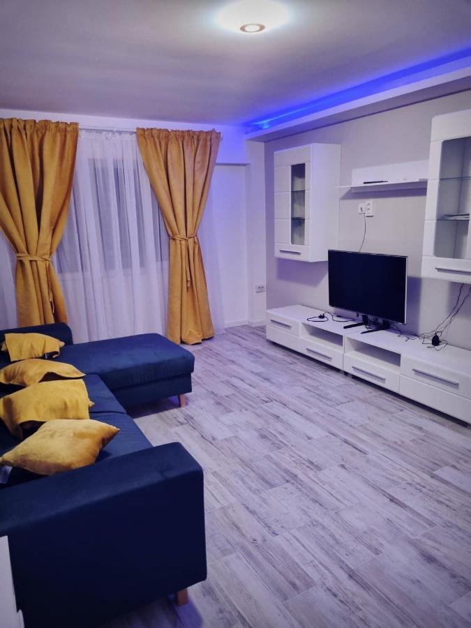 Luxurious Apartment With 3 Rooms And 2 Bathrooms In Corabia Εξωτερικό φωτογραφία
