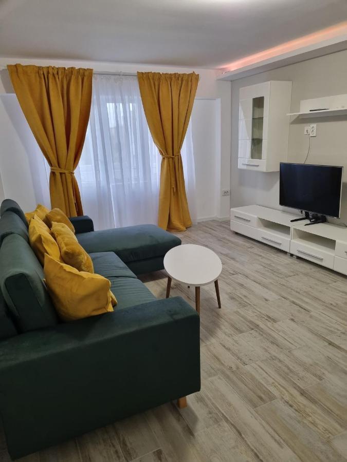 Luxurious Apartment With 3 Rooms And 2 Bathrooms In Corabia Εξωτερικό φωτογραφία