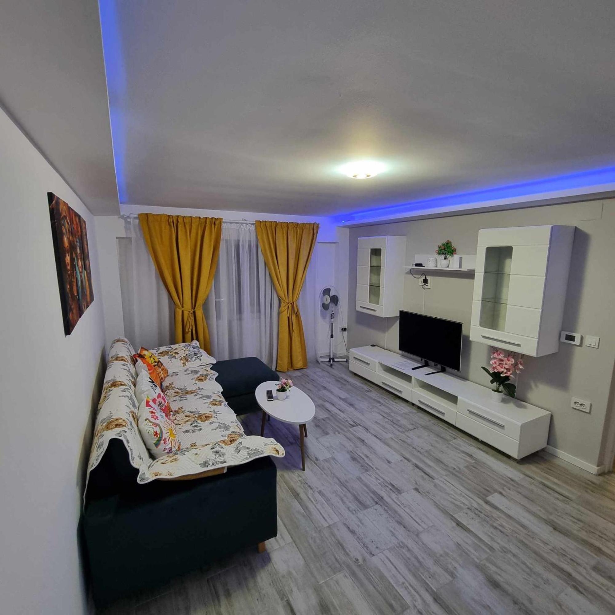 Luxurious Apartment With 3 Rooms And 2 Bathrooms In Corabia Εξωτερικό φωτογραφία